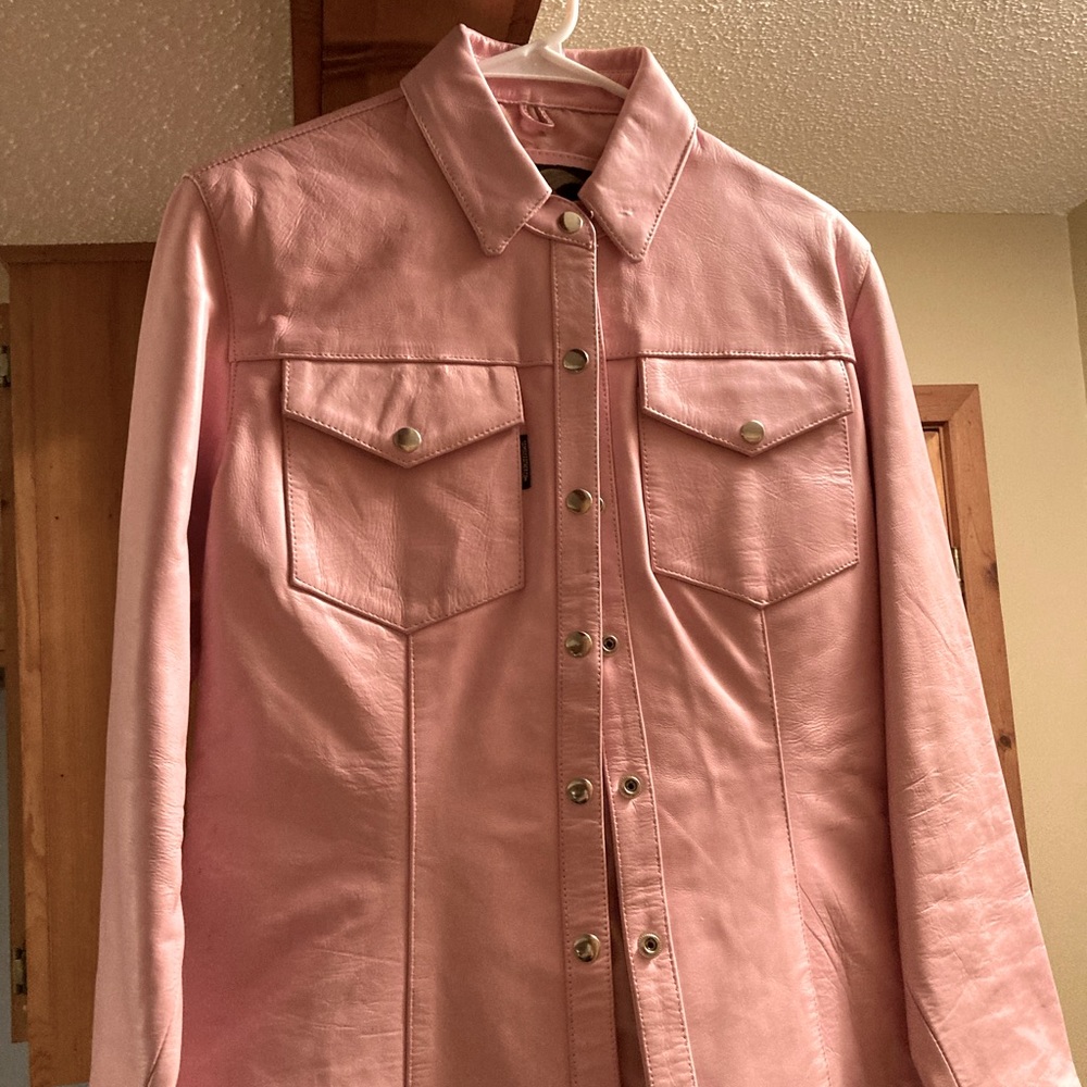 Jamin Leather: Light pink leather shirt style jacket